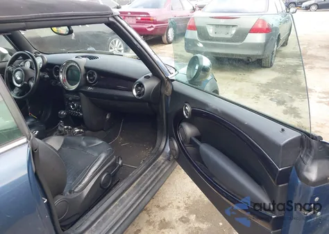 2011 Mini Cooper S z USA, uszkodzony, nr VIN WMWZP3C57BT249017